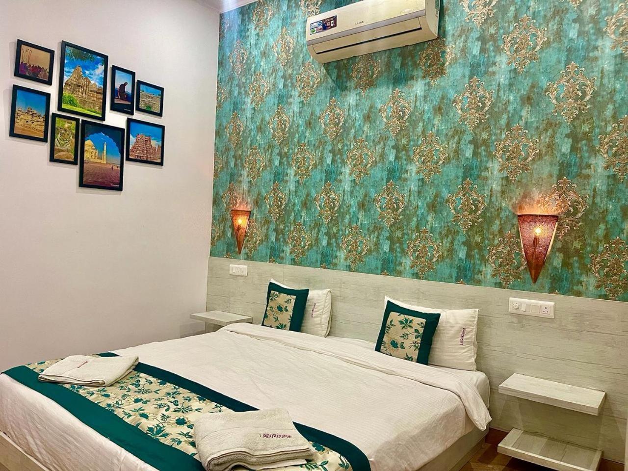 קג'ורהו La Curcuma Luxury Homestay מראה חיצוני תמונה