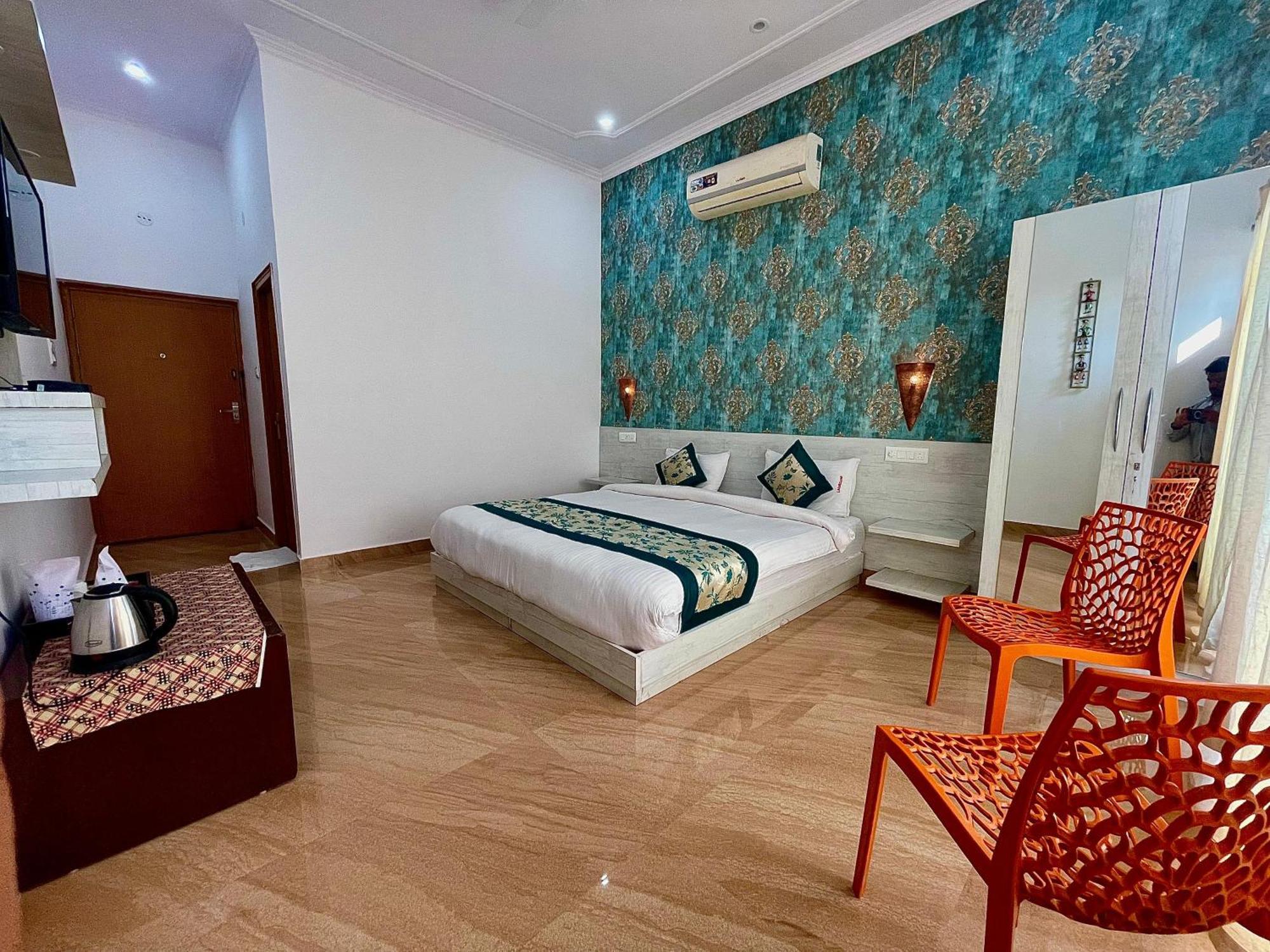 קג'ורהו La Curcuma Luxury Homestay מראה חיצוני תמונה