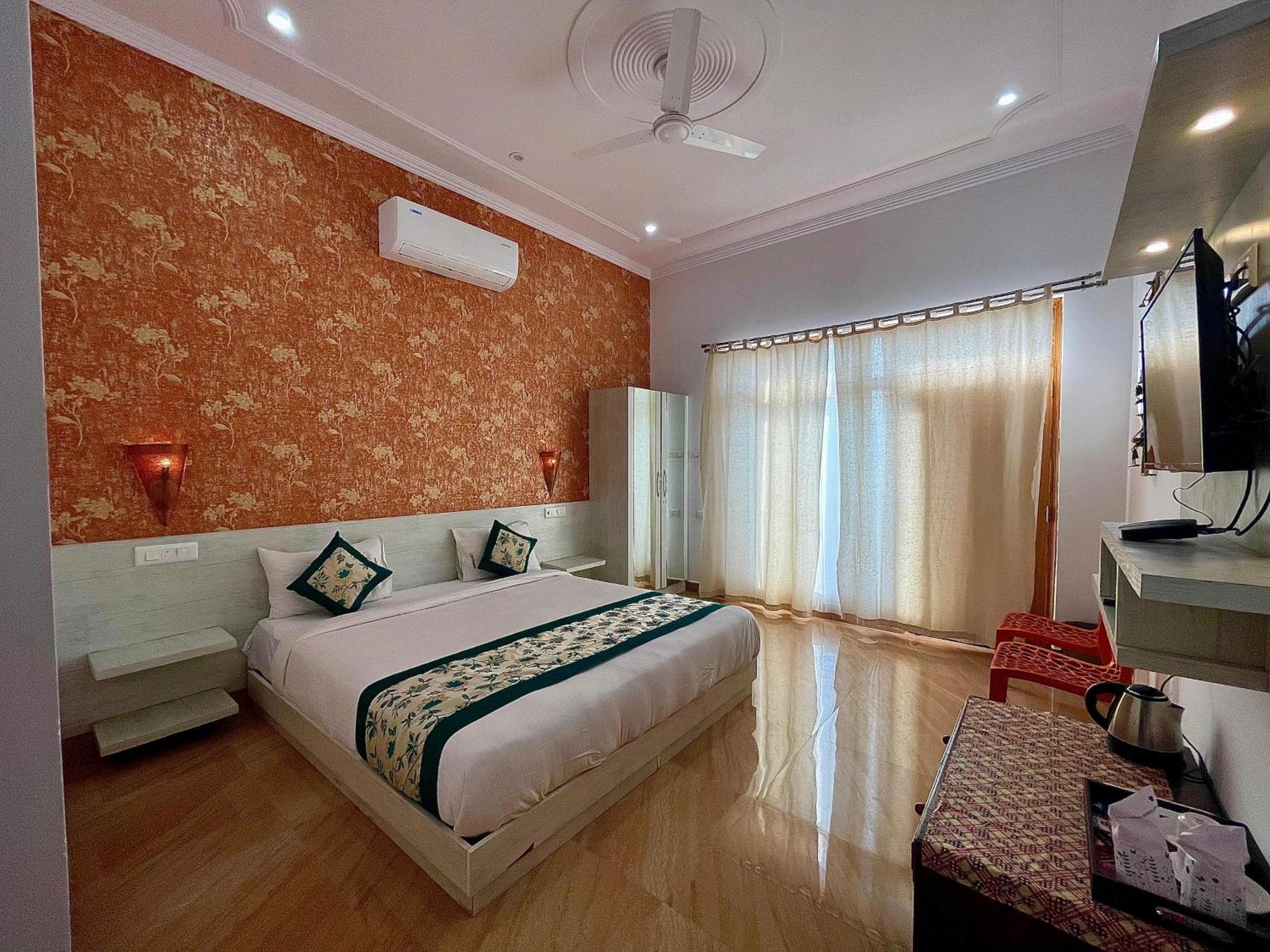 קג'ורהו La Curcuma Luxury Homestay מראה חיצוני תמונה